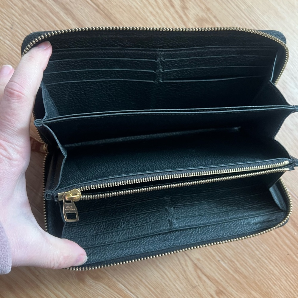 GORGEOUS Louis Vuitton Black Monogram Embossed Zip Wallet with Gold Hardware - Picture 11 of 14